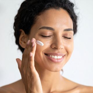 Idrata in profondità e dona luminosità